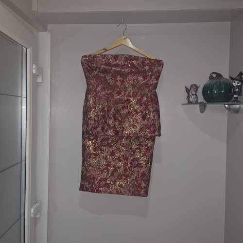 Pencil skirt and busteir - skirt, top
